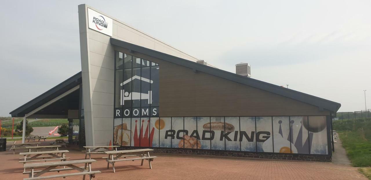 Roadking Truckstop Holyhead Esterno foto